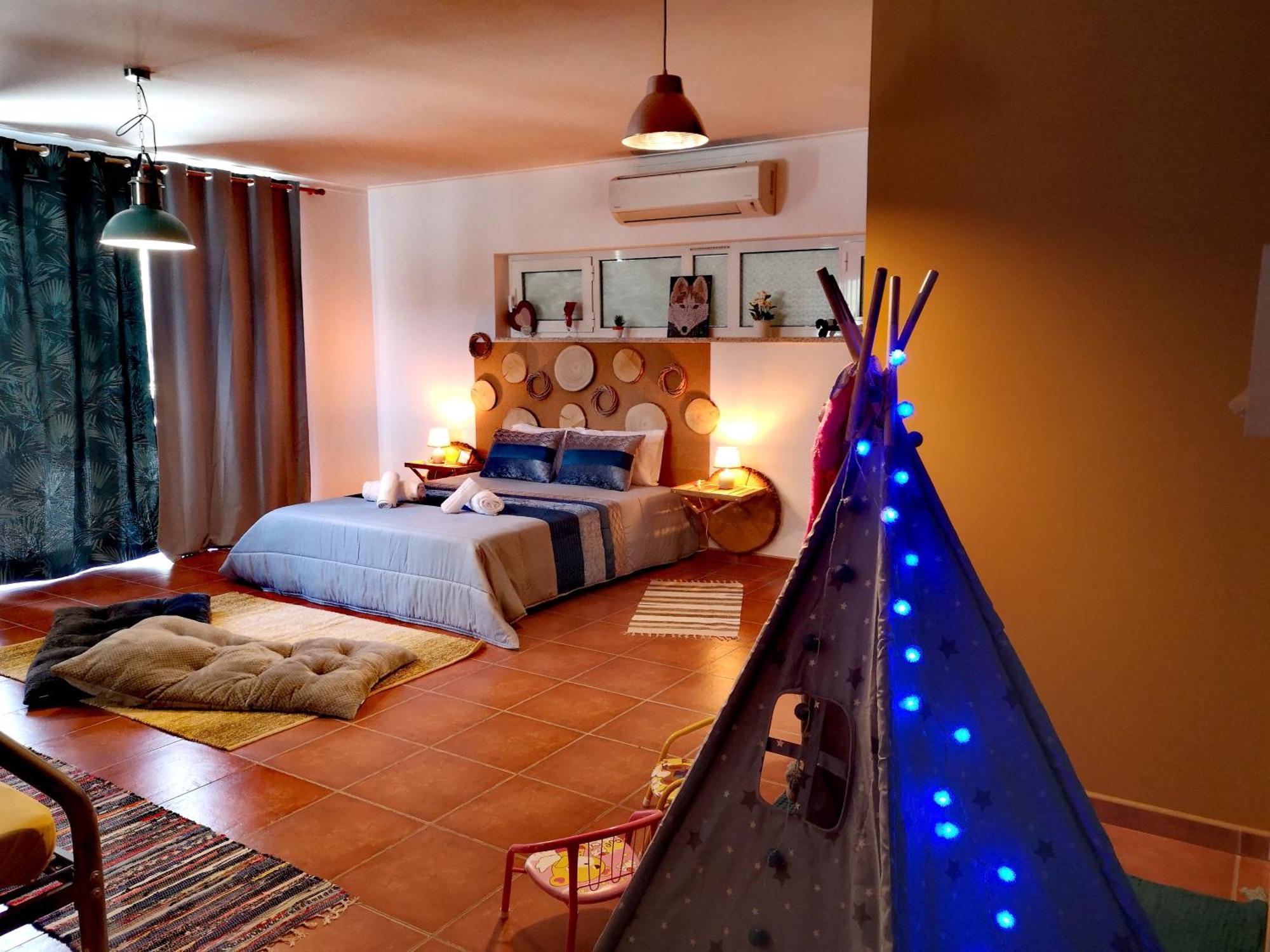 Casinha Siberiana, Casa De *